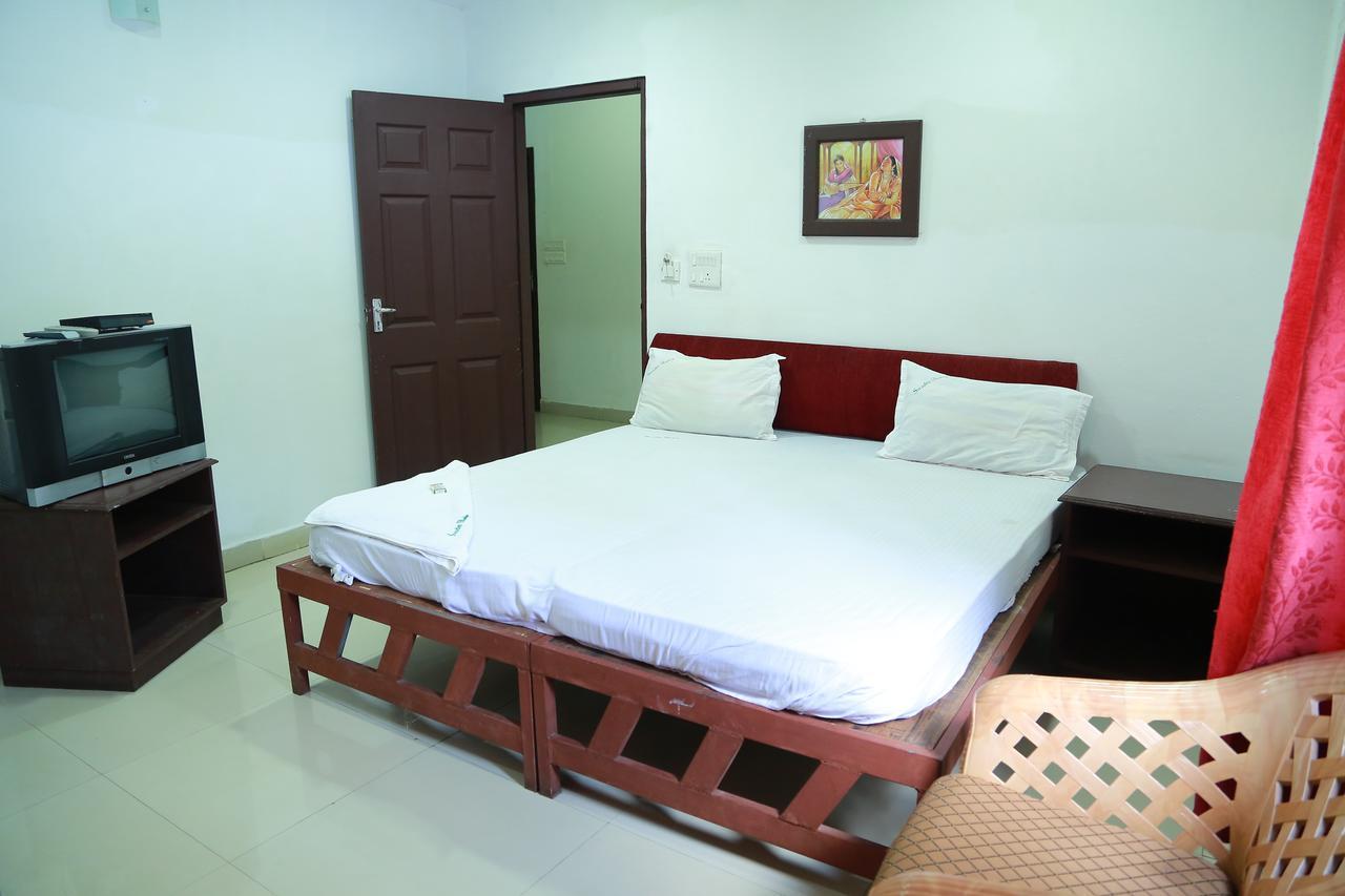 Swades Residency Hotel Cheruvalli Exterior photo